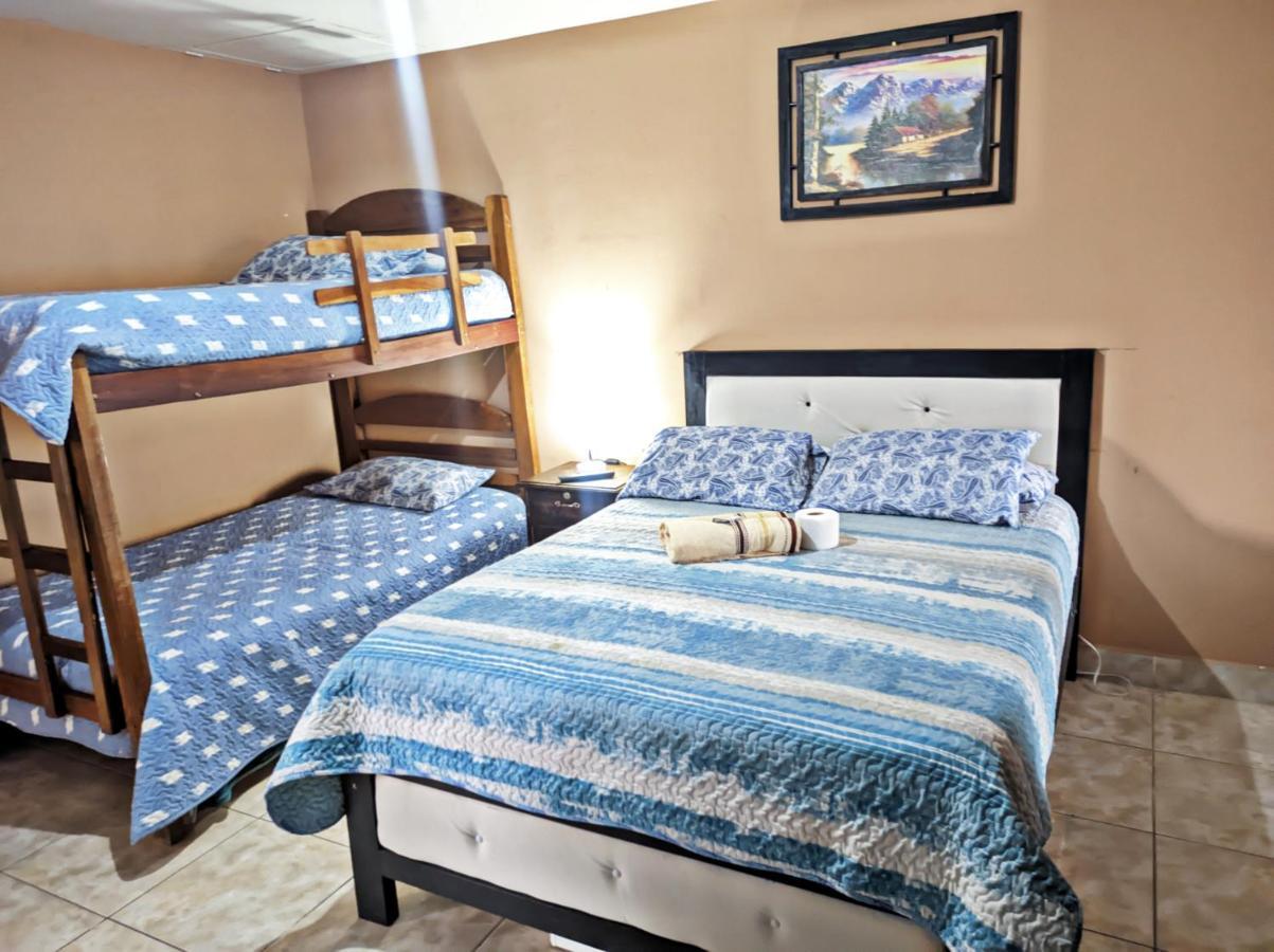 مبيت وإفطار Residencial Moroni - Alojamiento En كوتشابامبا المظهر الخارجي الصورة