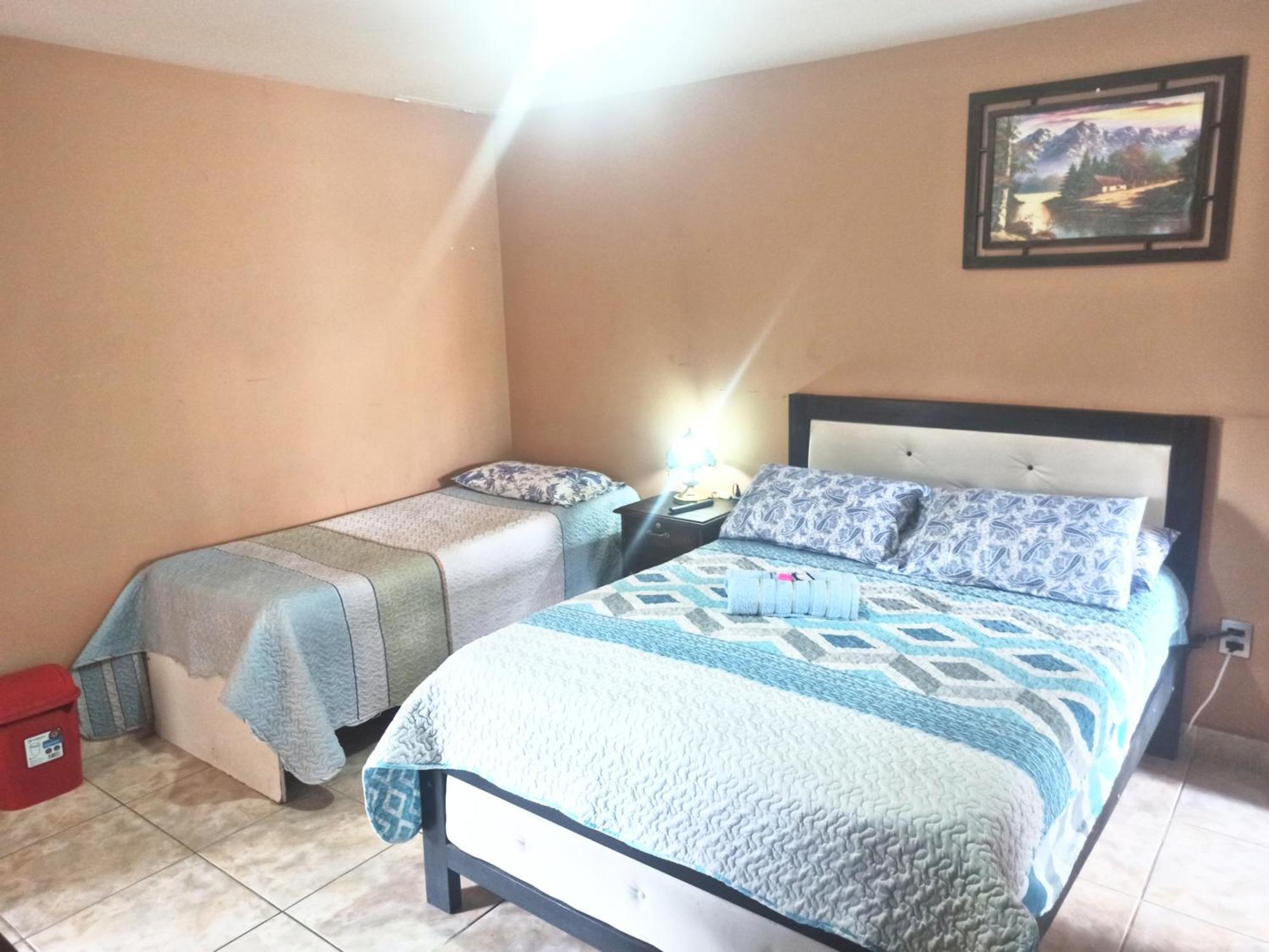 مبيت وإفطار Residencial Moroni - Alojamiento En كوتشابامبا المظهر الخارجي الصورة